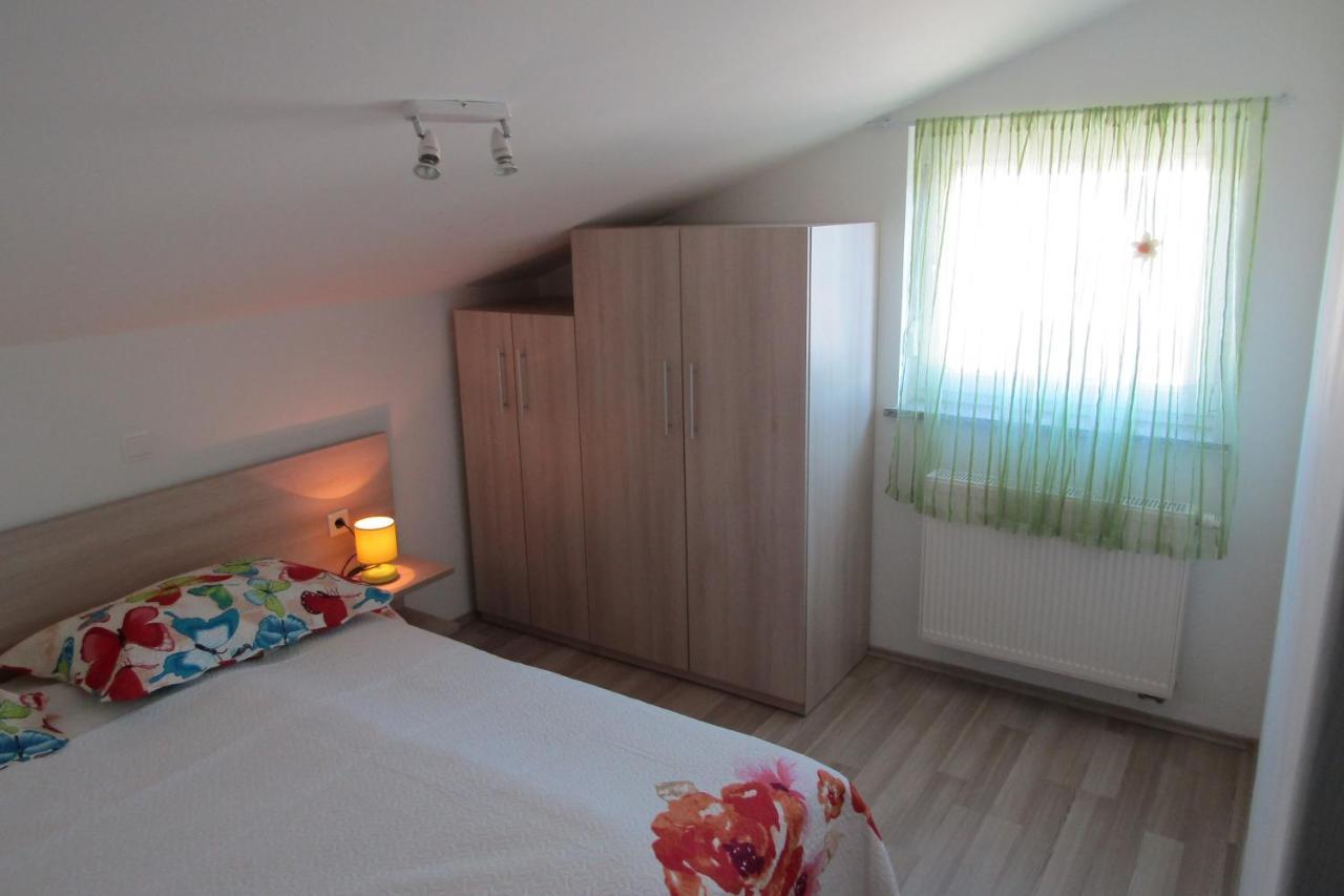 Apartment Morozin Krk Town Exteriör bild